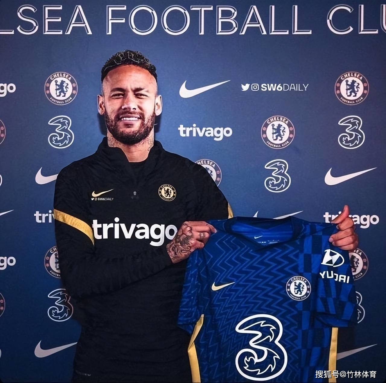 内马尔在切尔西比赛中精彩发挥，回归赛场引发热议！(内马尔进场视频)